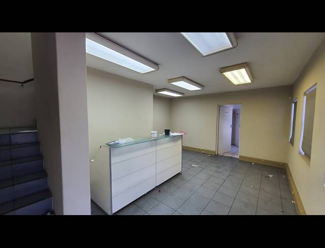 510M² WAREHOUSE TO LET IN SEBENZA